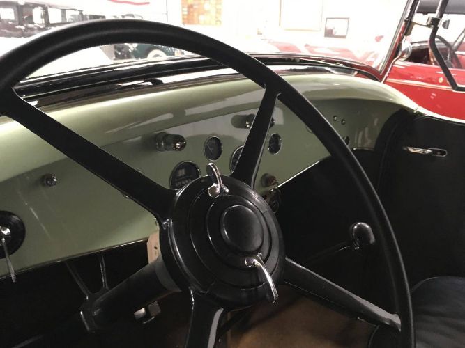 Lasalle-1930-GreenBlack-Black-17