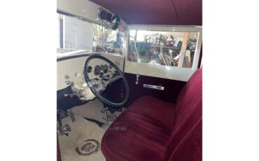 Lasalle-1931-Beige-Cherry-Red