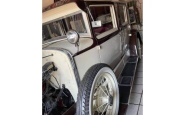 Lasalle-1931-Beige-Cherry-Red-5