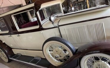 Lasalle-1931-Beige-Cherry-Red-7