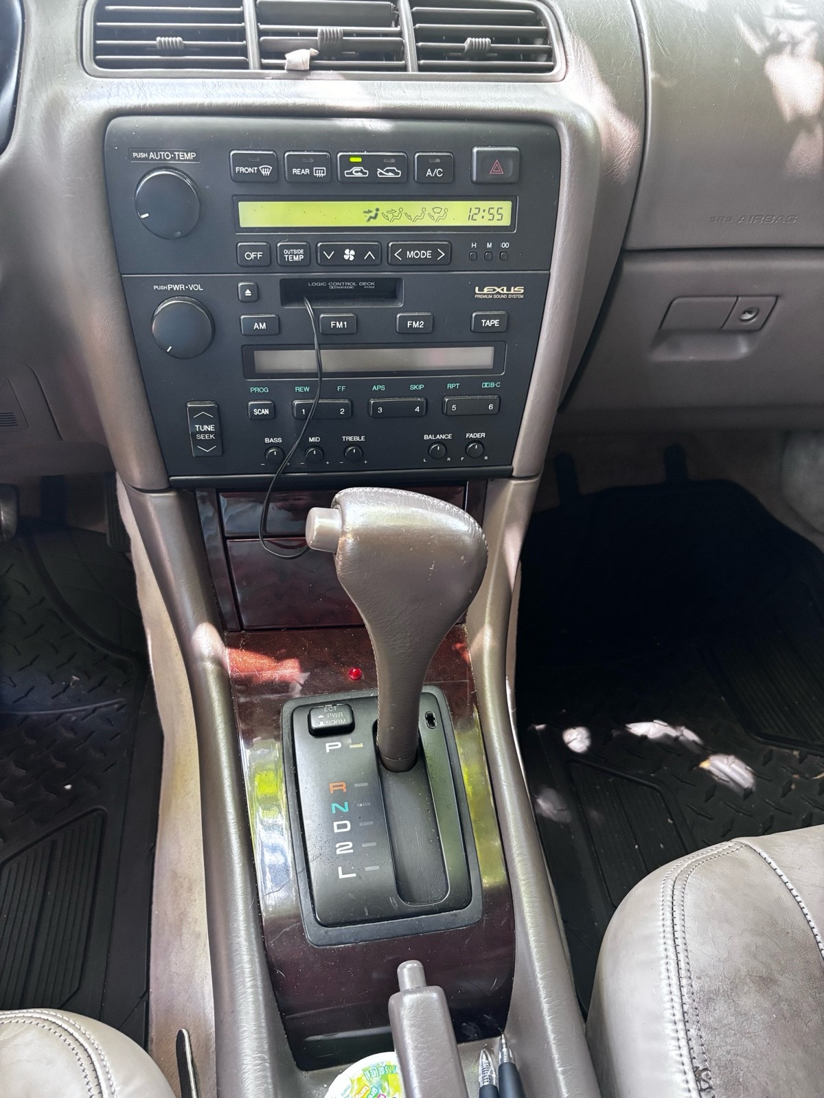 Lexus-ES300-1994-9