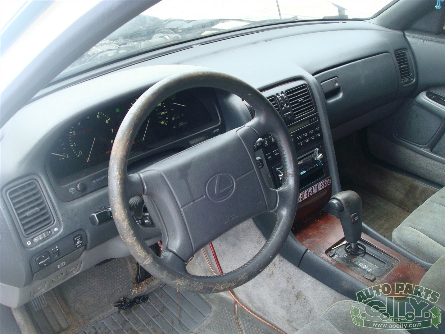 Lexus-LS-1991-Sedan-12