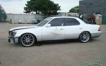 Lexus-LS-1991-Sedan-17