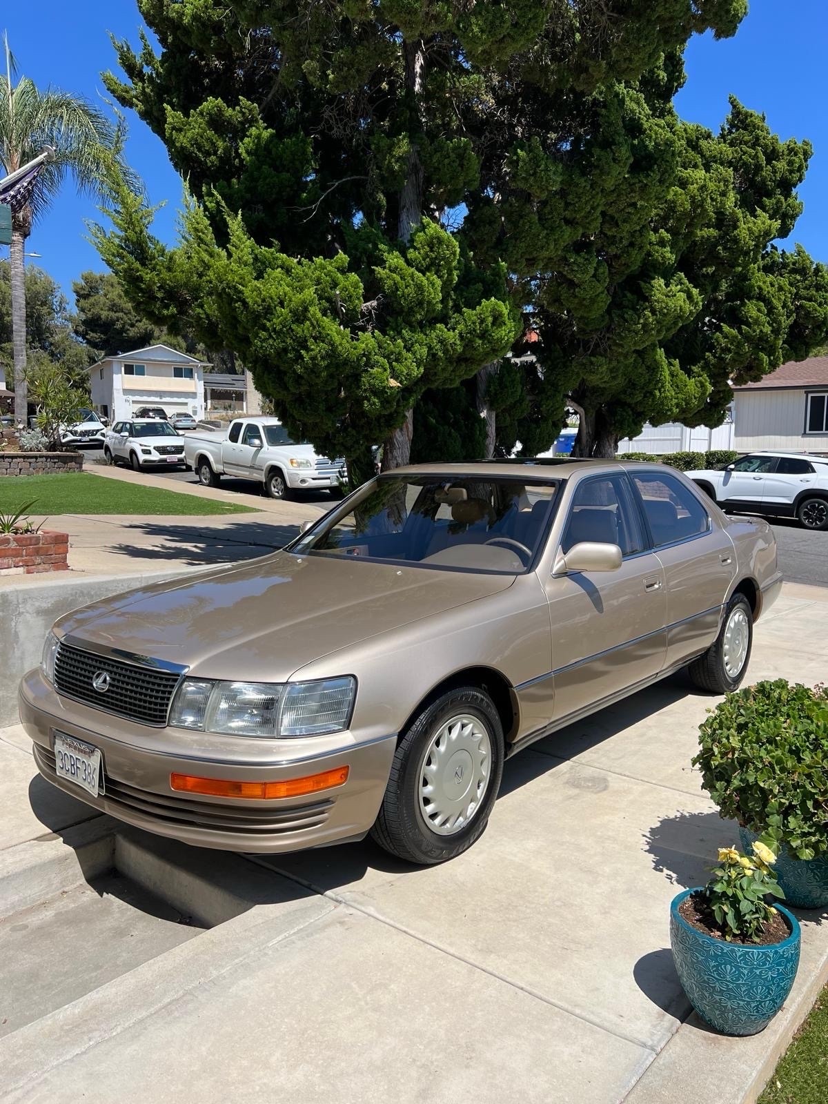 Lexus LS 1992