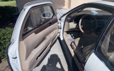 Lexus-Other-1995-Pearl-White-Gray-3