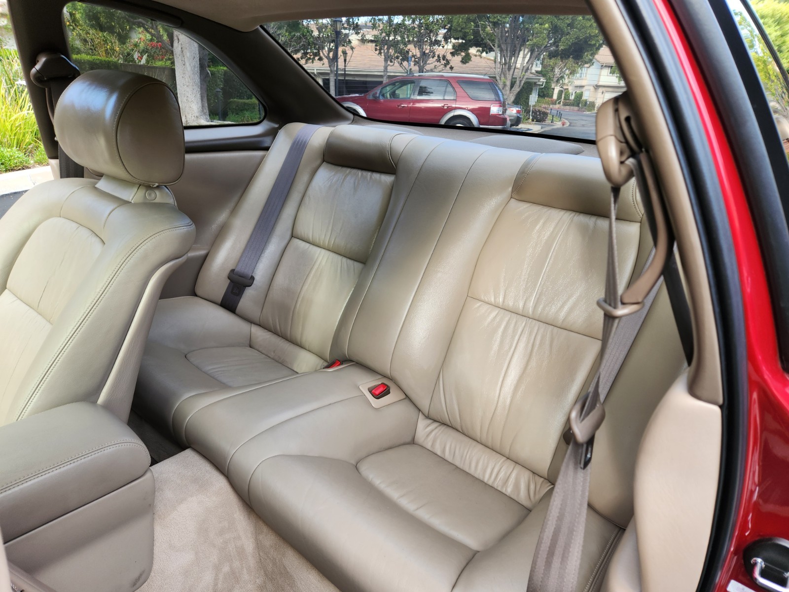Lexus-SC-1992-Coupe-26