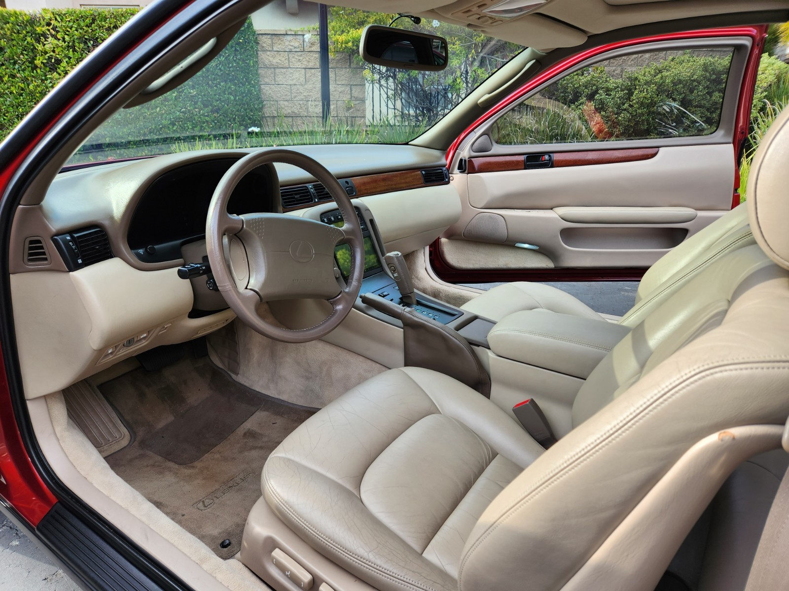 Lexus-SC-1992-Coupe-30