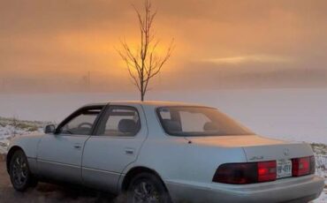 Lexus-ls-400-1990-grey