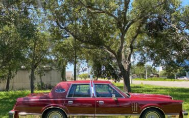 Lincoln-1983-red