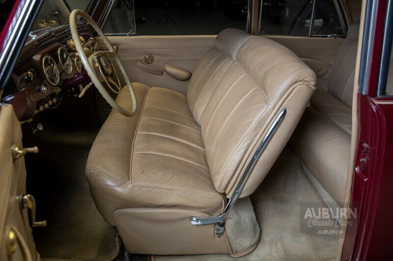 Lincoln-Continental-1941-9