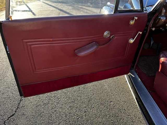 Lincoln-Continental-1941-Convertible-23