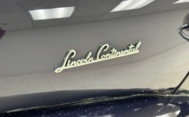 Lincoln-Continental-1947-Convertible-15