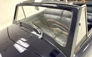 Lincoln-Continental-1947-Convertible-16