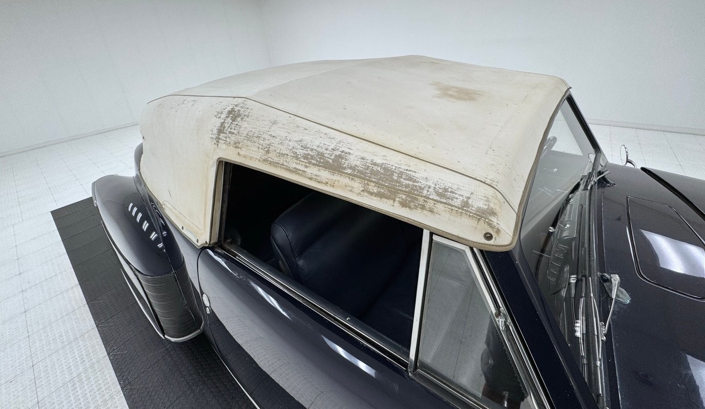 Lincoln-Continental-1947-Convertible-22