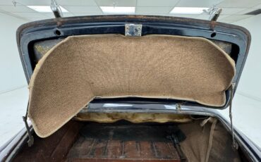 Lincoln-Continental-1947-Convertible-39