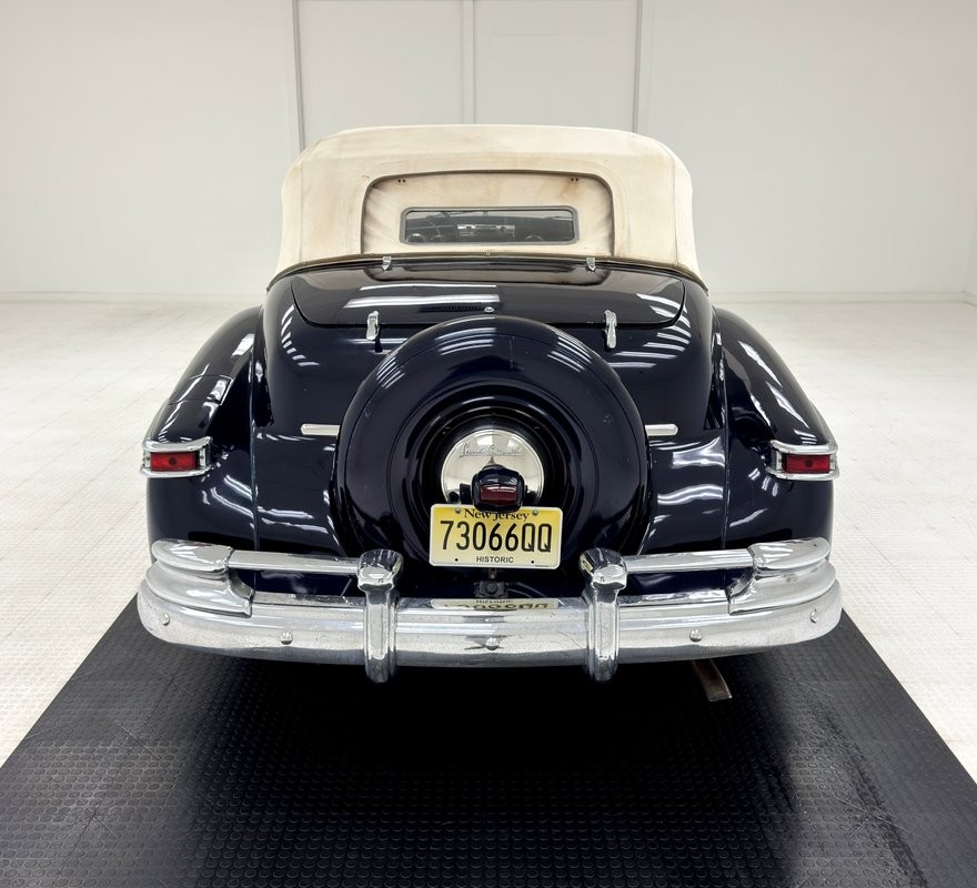 Lincoln-Continental-1947-Convertible-6
