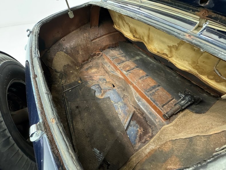 Lincoln-Continental-1947-Grotto-Blue-Dark-Blue-9