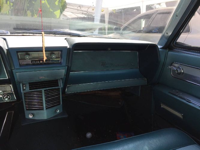 Lincoln-Continental-1961-Blue-8