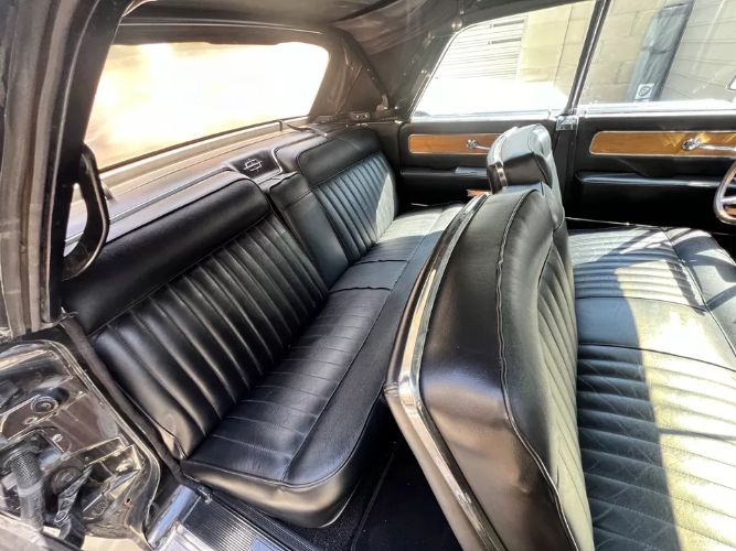 Lincoln-Continental-1963-Black-4