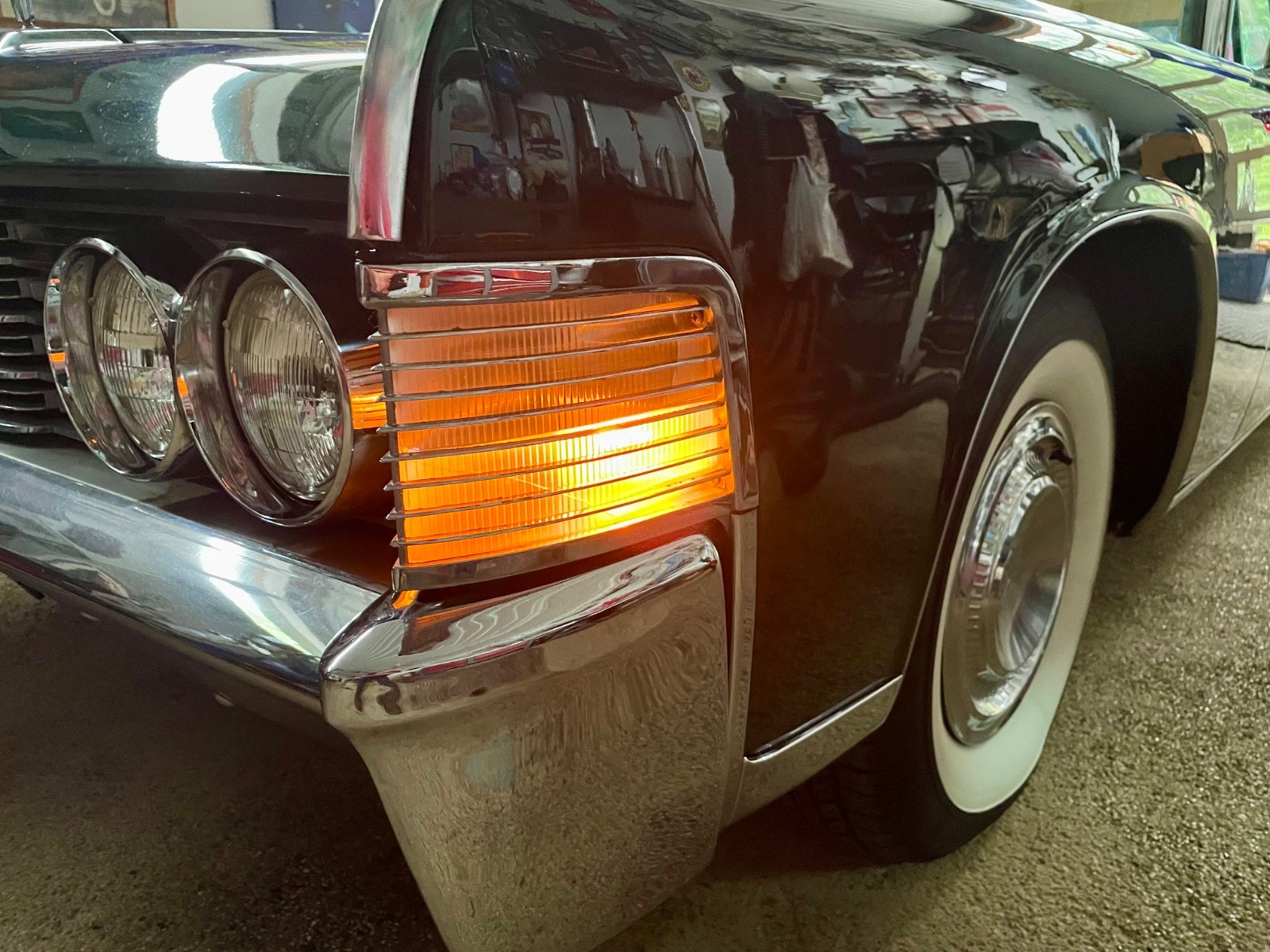 Lincoln-Continental-1965-Sedan-39