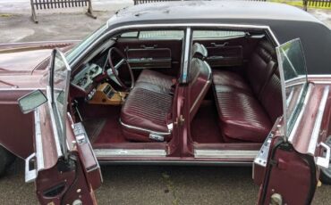 Lincoln-Continental-1966-Red-Red-4