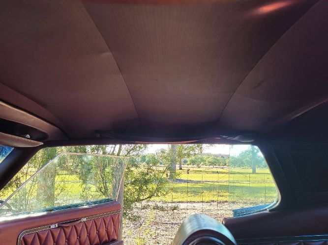 Lincoln-Continental-1968-MaroonBlack-Top-6