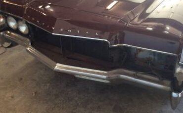 Lincoln-Continental-1969-Red-5