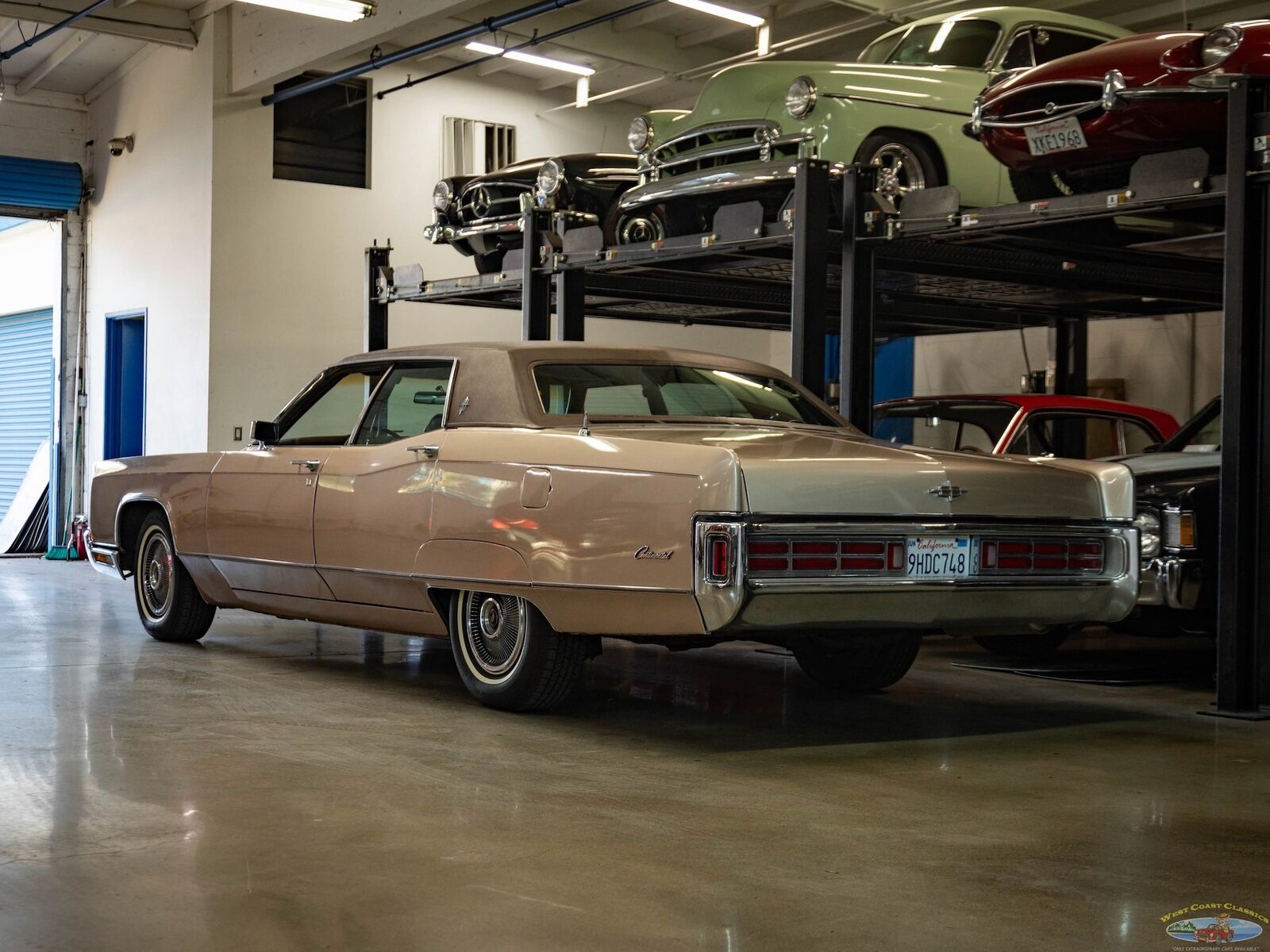 Lincoln-Continental-1970-4-Door-Sedan-20