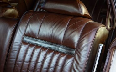 Lincoln-Continental-1970-4-Door-Sedan-27