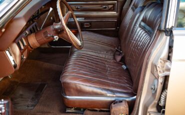 Lincoln-Continental-1970-4-Door-Sedan-29