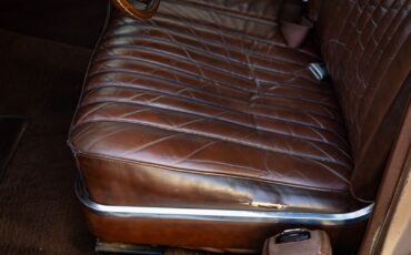 Lincoln-Continental-1970-4-Door-Sedan-30