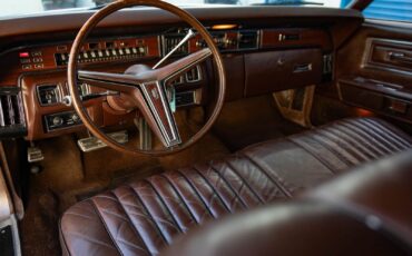 Lincoln-Continental-1970-4-Door-Sedan-31