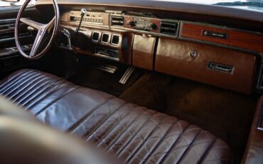 Lincoln-Continental-1970-4-Door-Sedan-37