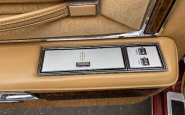 Lincoln-Continental-1975-Red-5