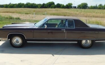 Lincoln-Continental-1976-1