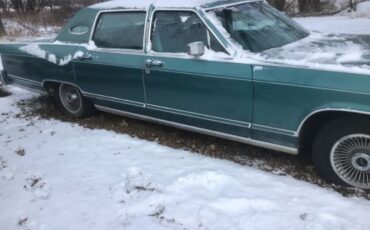 Lincoln-Continental-1976-8