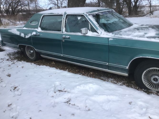 Lincoln-Continental-1976-8