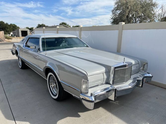 Lincoln-Continental-1976-Dove-Gray-Gray-Leather-14
