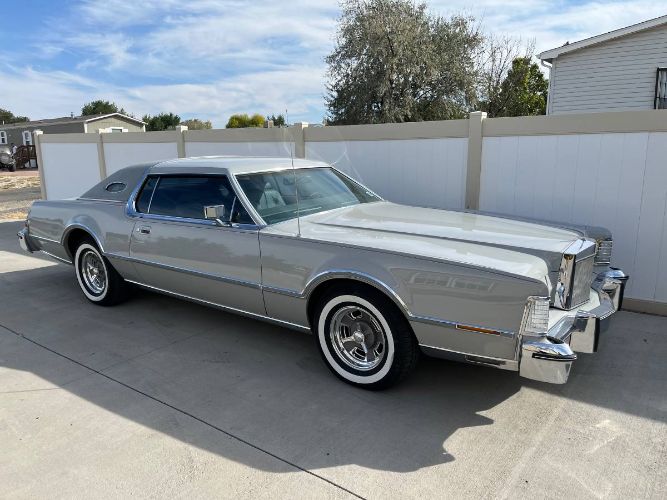 Lincoln-Continental-1976-Dove-Gray-Gray-Leather-18