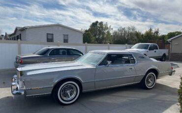 Lincoln-Continental-1976-Dove-Gray-Gray-Leather