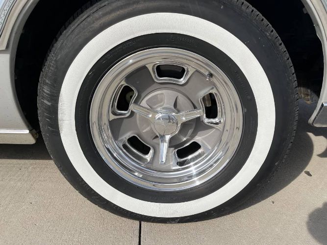 Lincoln-Continental-1976-Dove-Gray-Gray-Leather-5