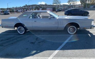 Lincoln-Continental-1976-Gray-10