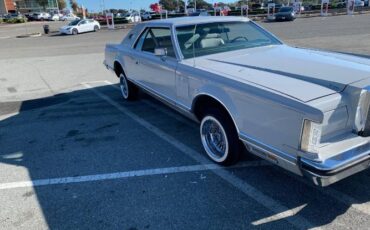 Lincoln-Continental-1976-Gray-11