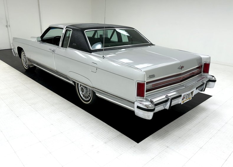Lincoln-Continental-1976-Silver-Diamond-Fire-Black-1