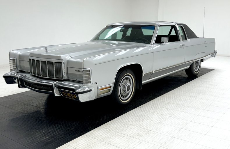 Lincoln-Continental-1976-Silver-Diamond-Fire-Black-14