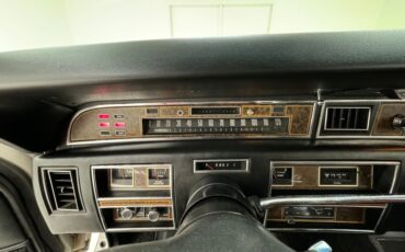 Lincoln-Continental-1976-Silver-Diamond-Fire-Black-21