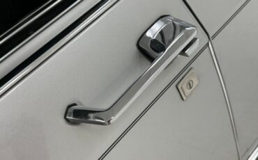 Lincoln-Continental-1976-Silver-Diamond-Fire-Black-22