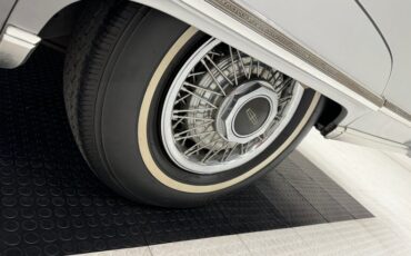 Lincoln-Continental-1976-Silver-Diamond-Fire-Black-25