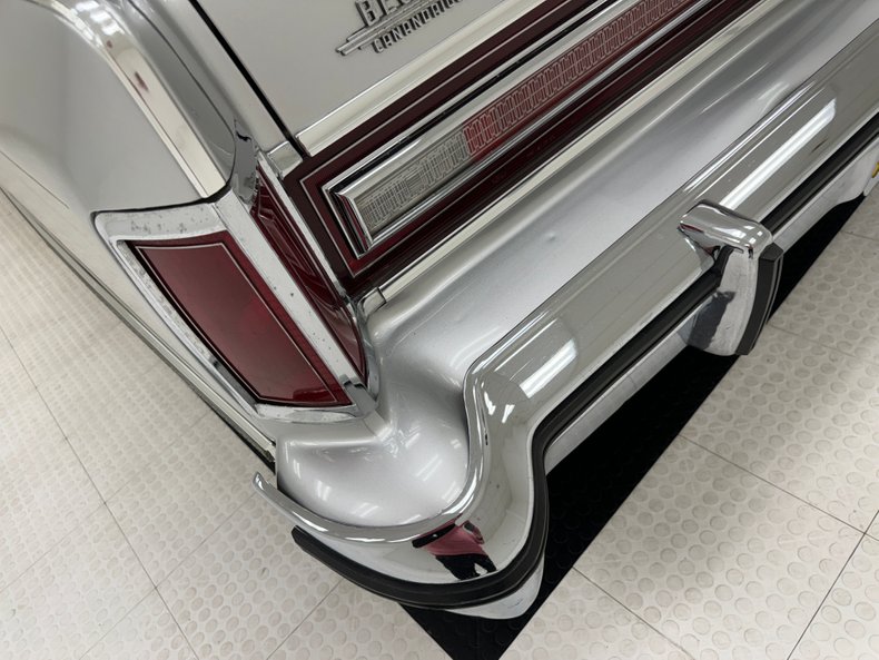 Lincoln-Continental-1976-Silver-Diamond-Fire-Black-26
