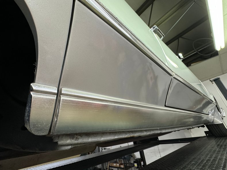Lincoln-Continental-1976-Silver-Diamond-Fire-Black-28